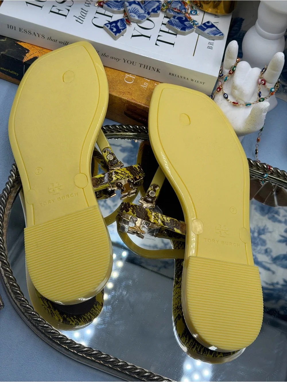 🆕 TORY BURCH 🧿 NWOB Roxanne Rubber Sandals, Brown & Yellow Lizard - Sz 7
